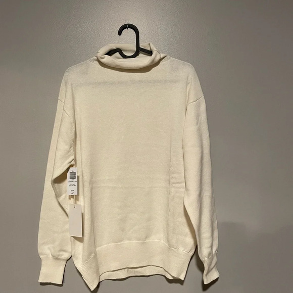 NWT Aritzia Wilfred Montpellier Turtleneck Light Birch XS - Picture 5 of 10